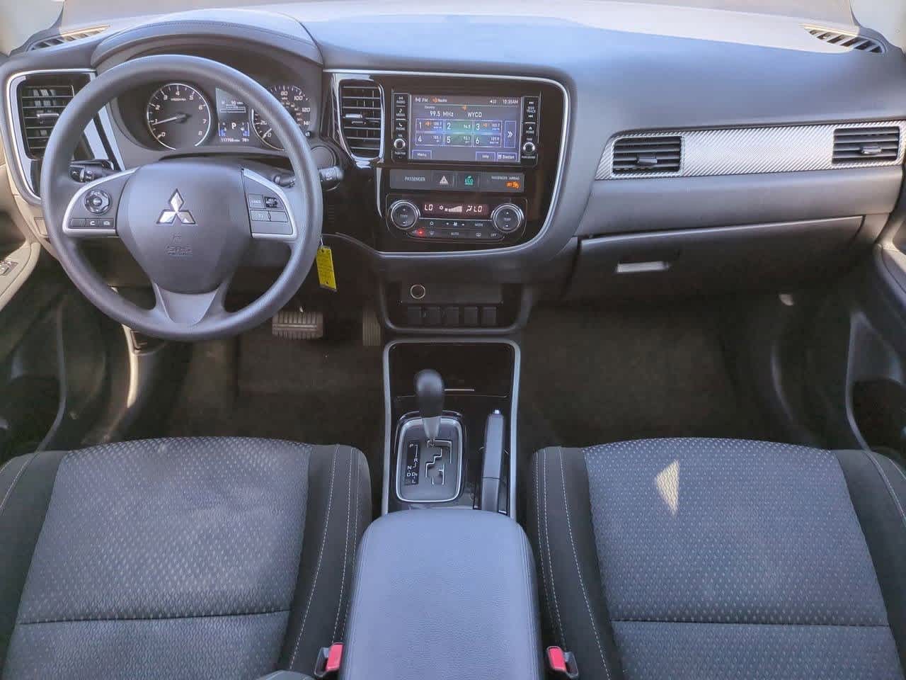 Thumbnail: 2018 Mitsubishi Outlander - 13