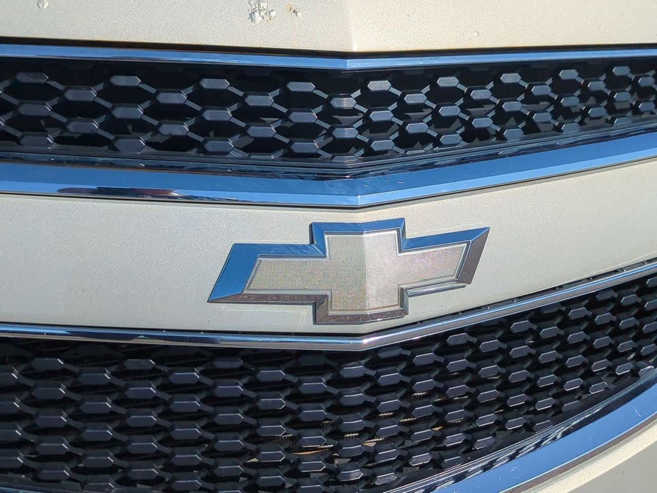 Thumbnail: 2012 Chevrolet Equinox - 11