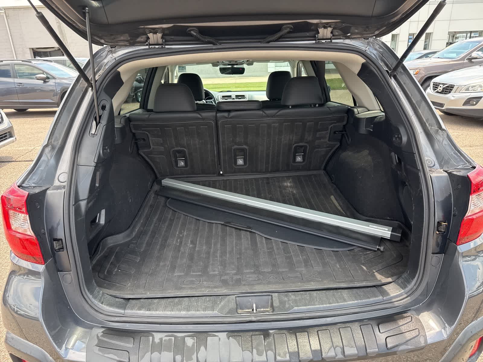 Thumbnail: 2018 Subaru Outback - 14