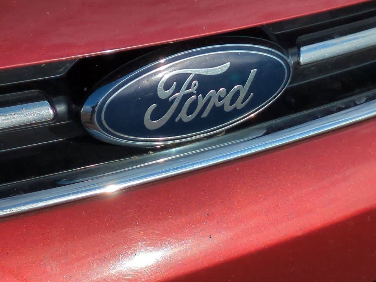 Thumbnail: 2015 Ford Escape - 11