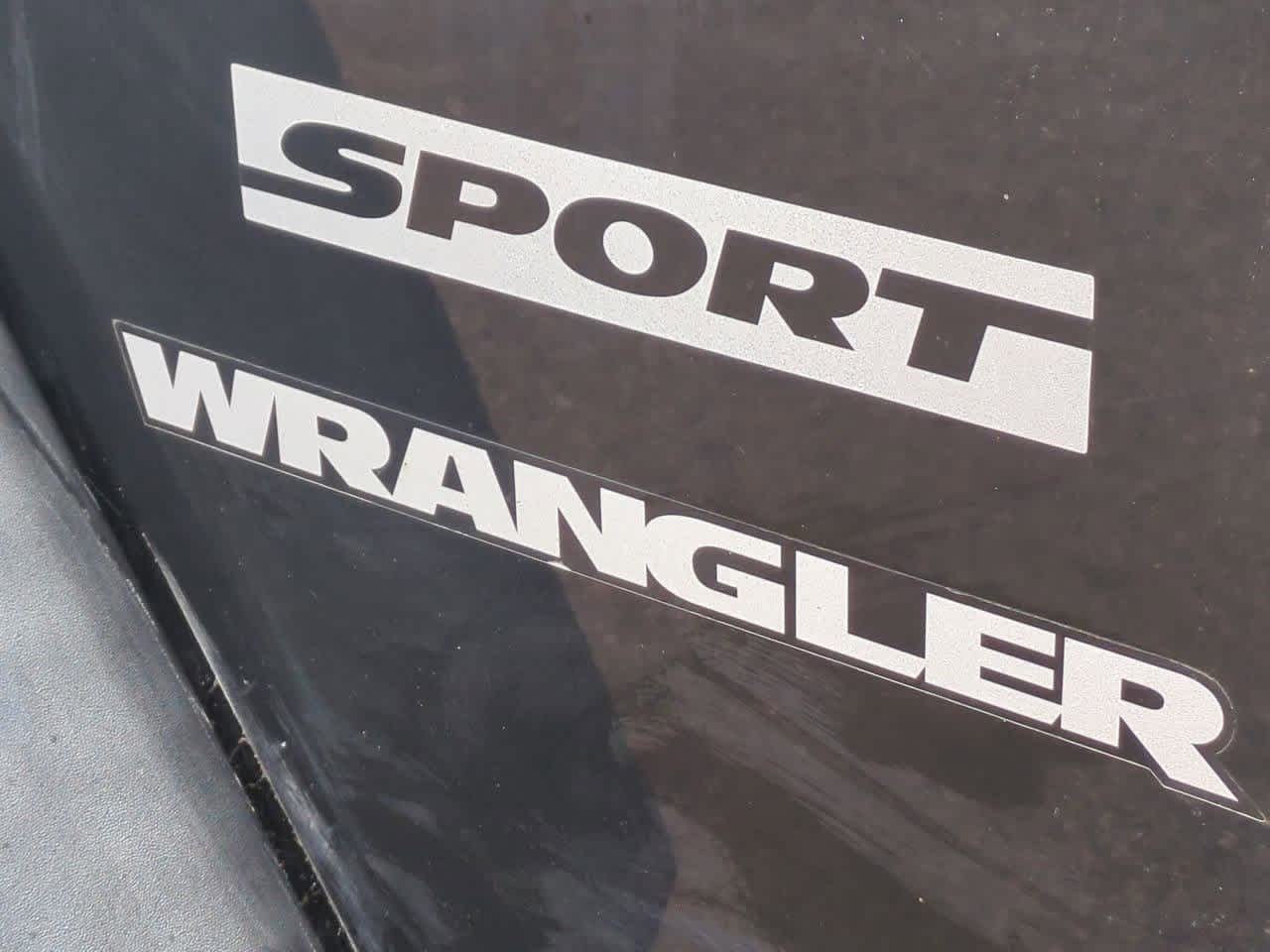 Thumbnail: 2012 Jeep Wrangler - 13