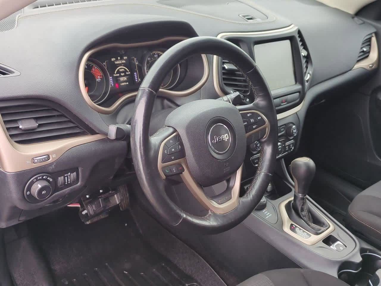 Thumbnail: 2016 Jeep Cherokee - 2