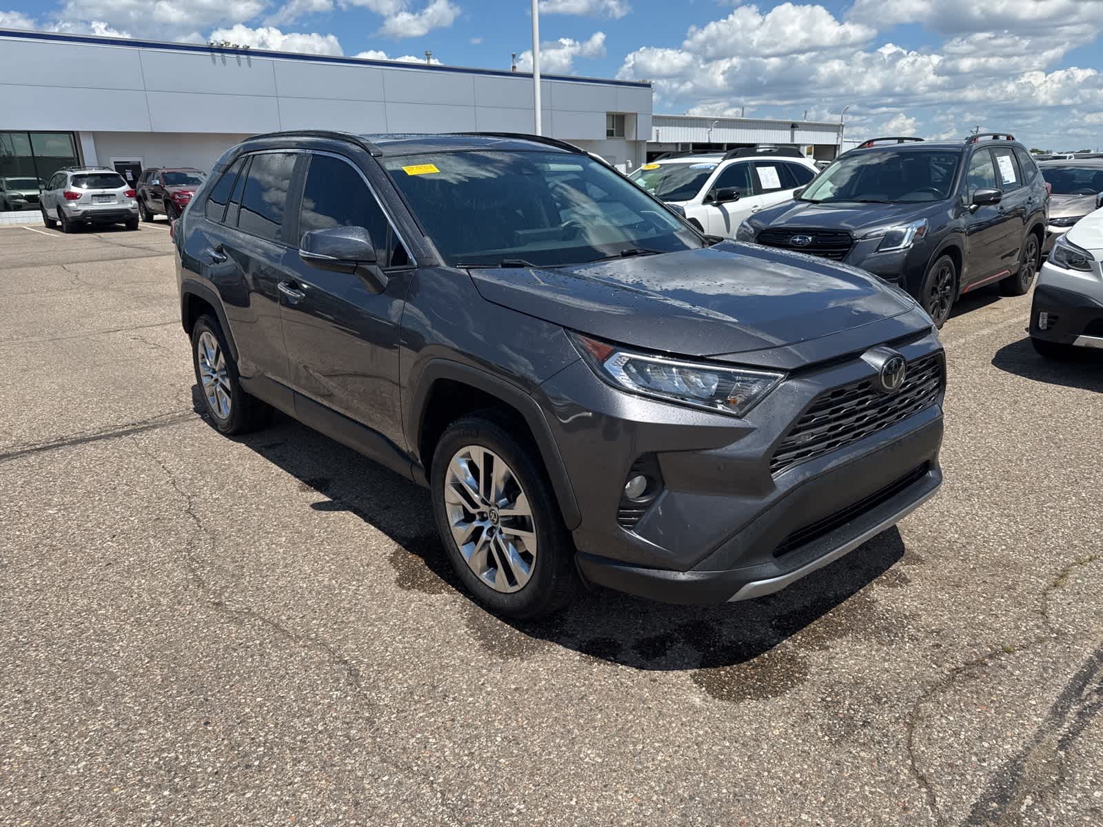 Thumbnail: 2021 Toyota RAV4 - 4