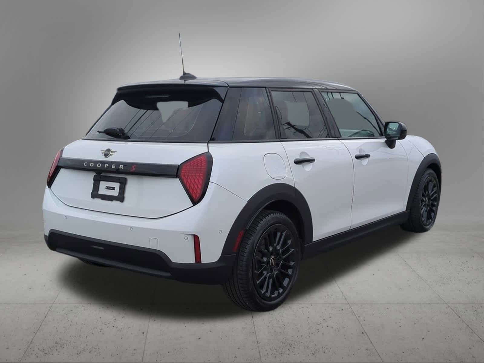 Thumbnail: 2025 MINI Cooper Hardtop - 6