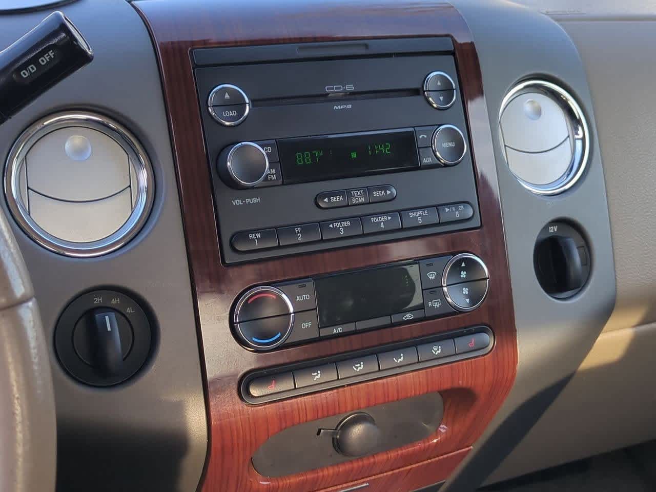 Thumbnail: 2008 Ford Econoline - 26