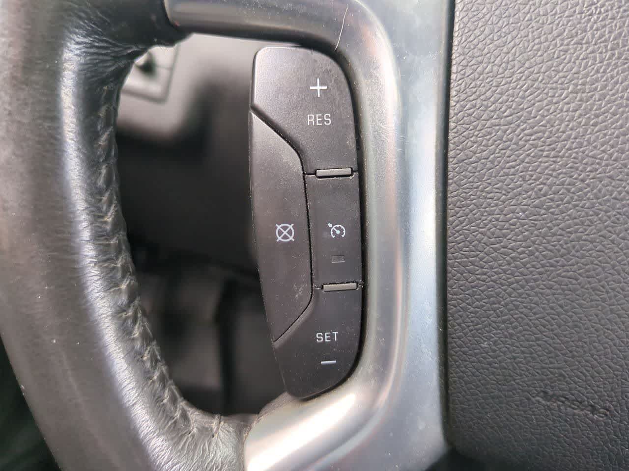 Thumbnail: 2014 GMC Acadia - 24