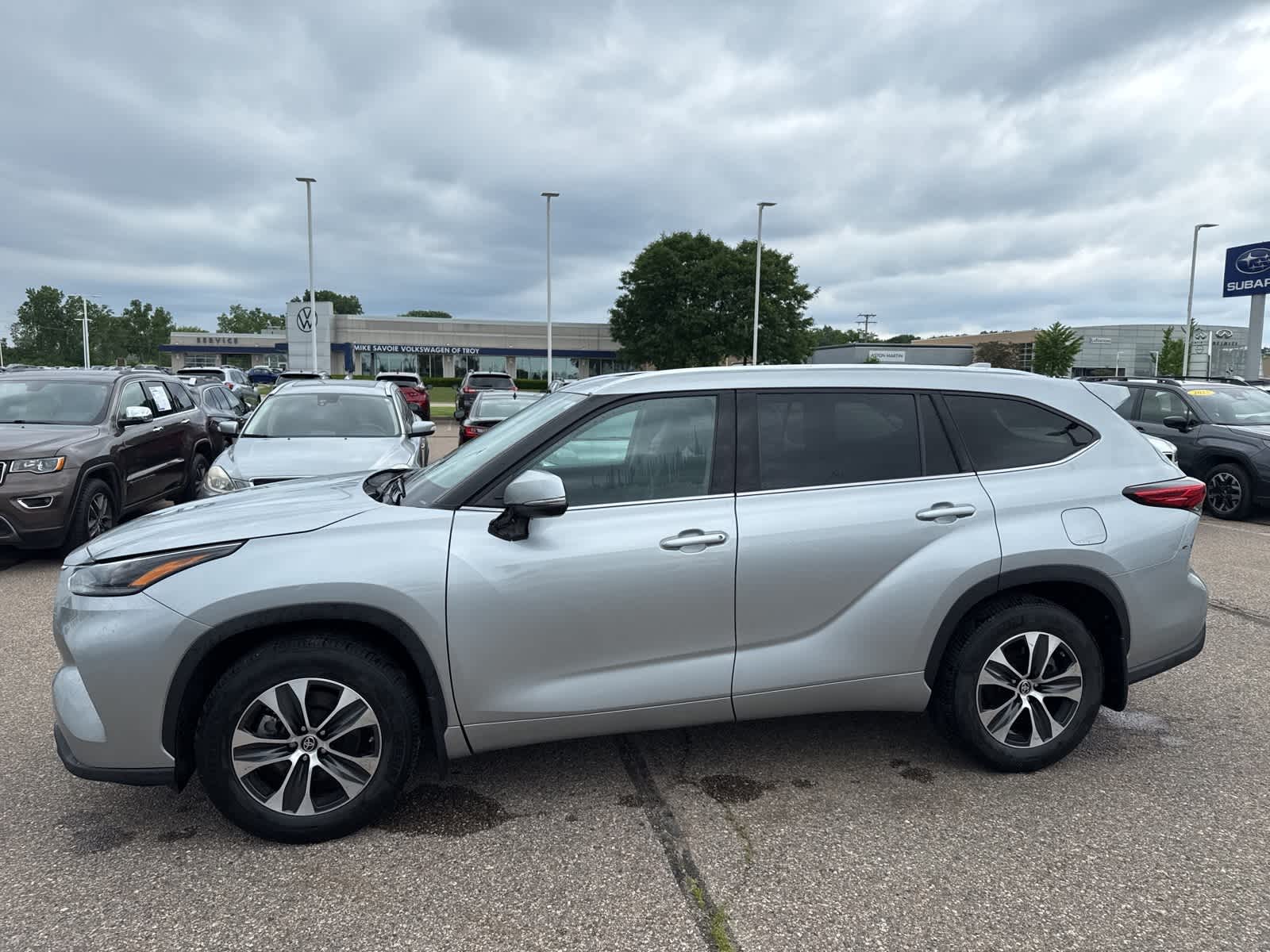 Thumbnail: 2021 Toyota Highlander - 12