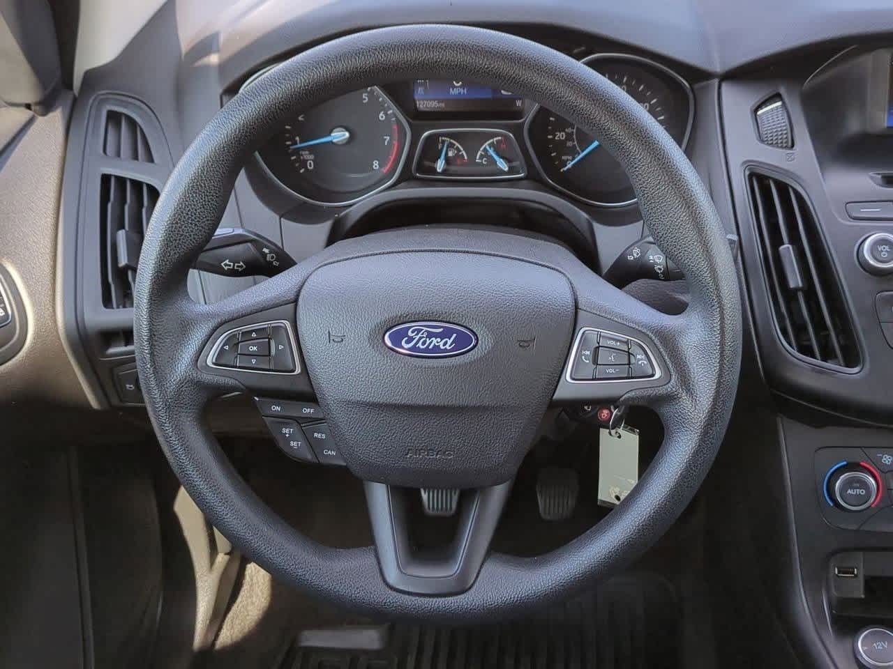 Thumbnail: 2017 Ford Focus - 20