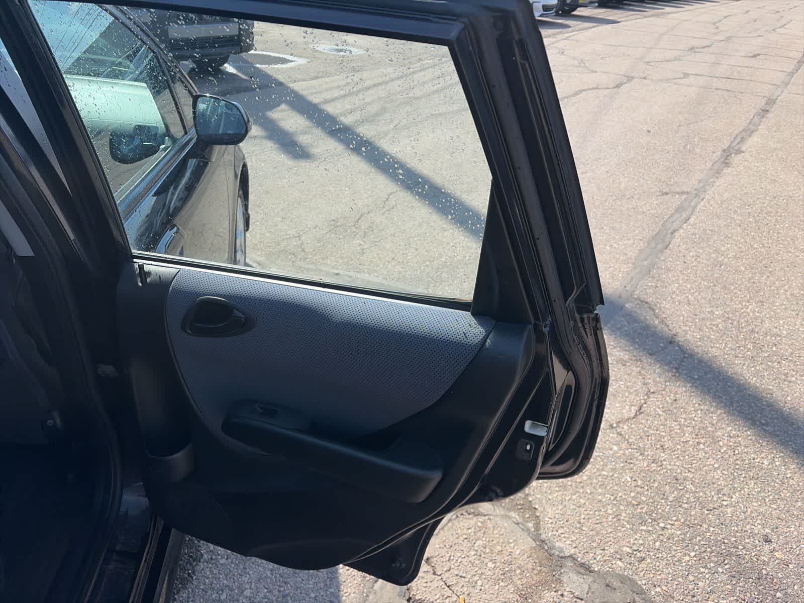 Thumbnail: 2008 Honda Fit - 17