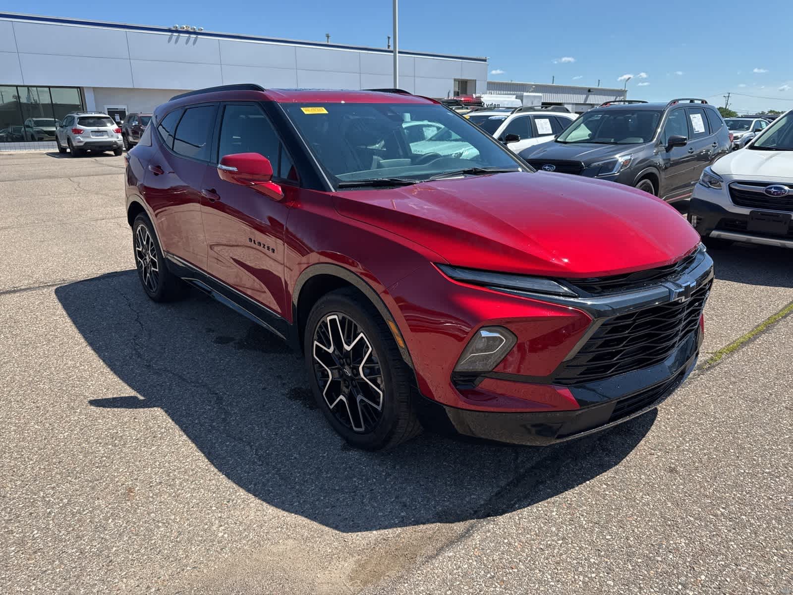 Thumbnail: 2023 Chevrolet Blazer - 4