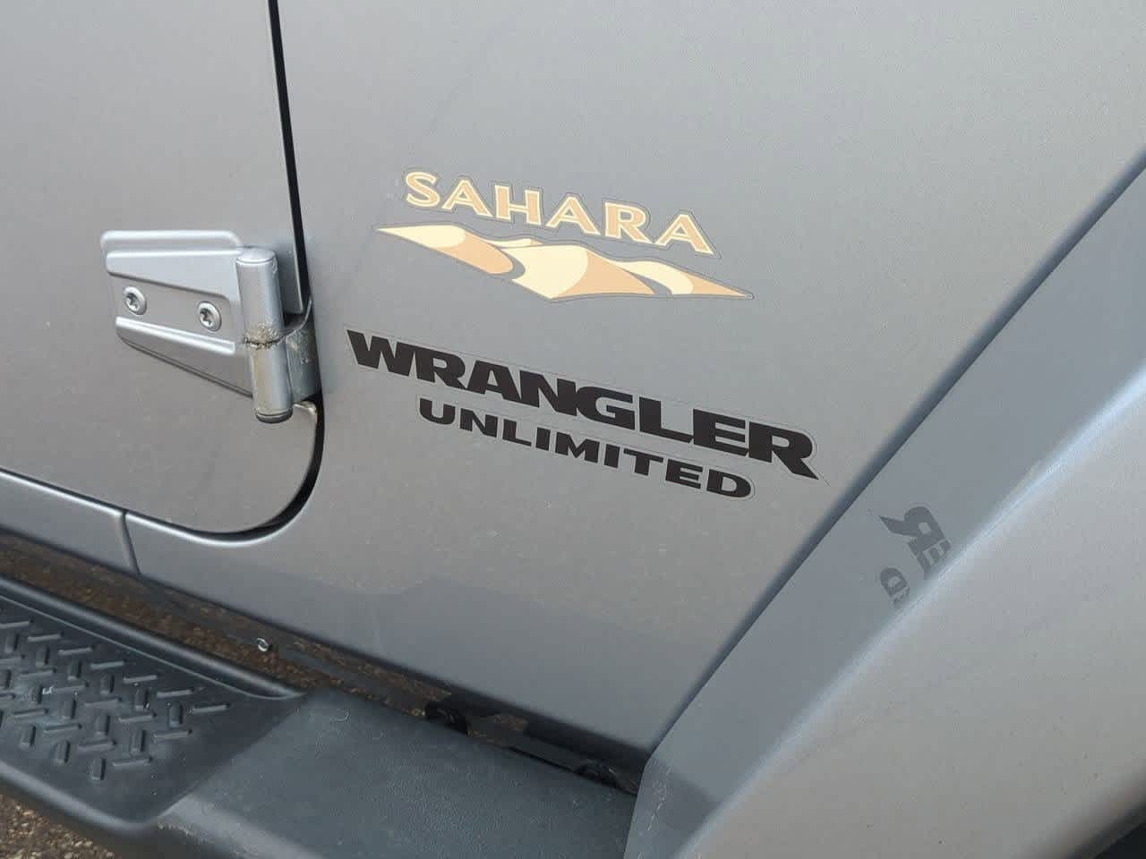 Thumbnail: 2015 Jeep Wrangler - 12