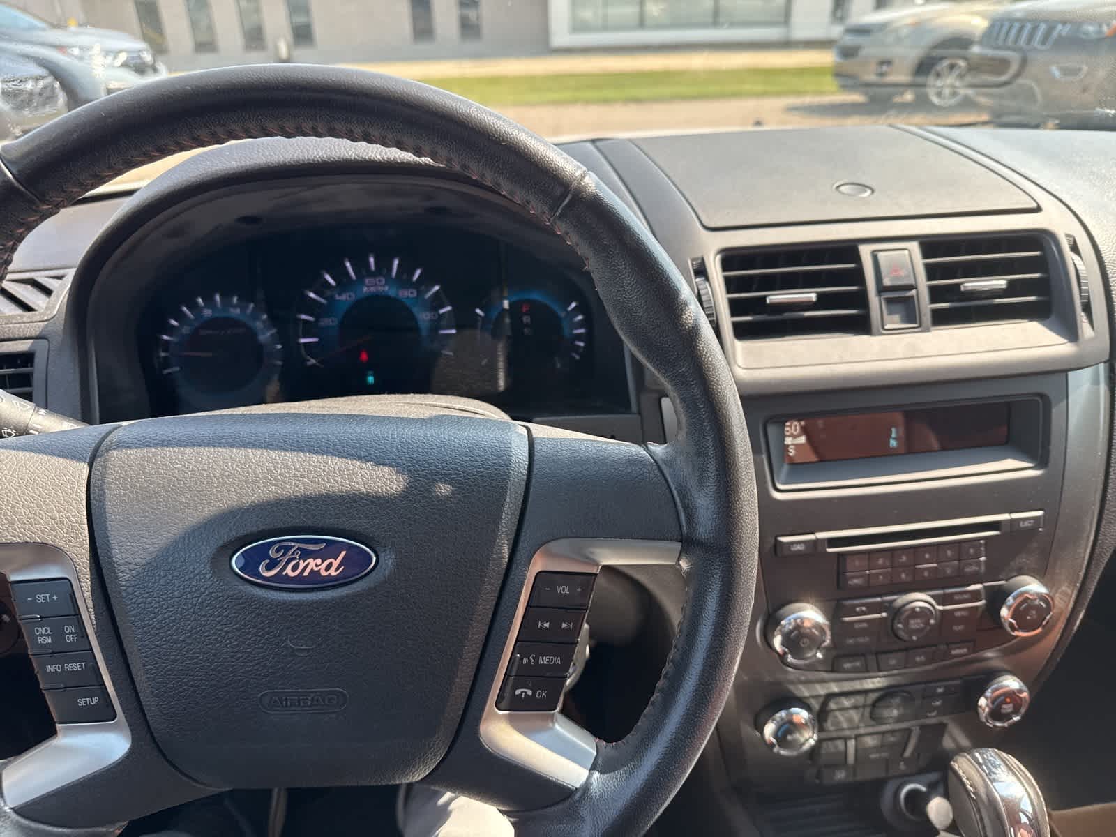 Thumbnail: 2011 Ford Fusion - 18