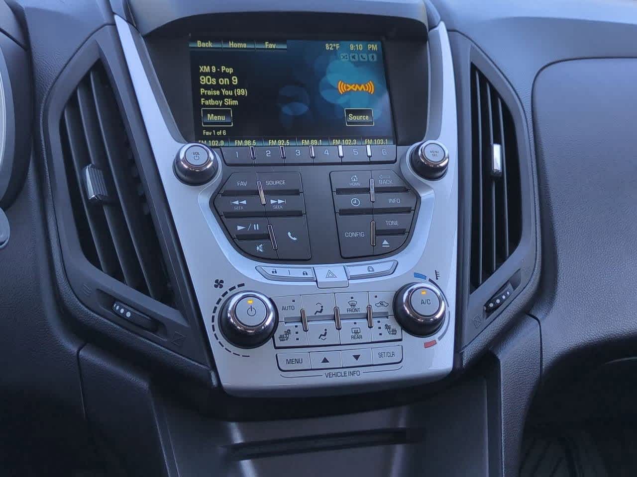 Thumbnail: 2012 Chevrolet Equinox - 26