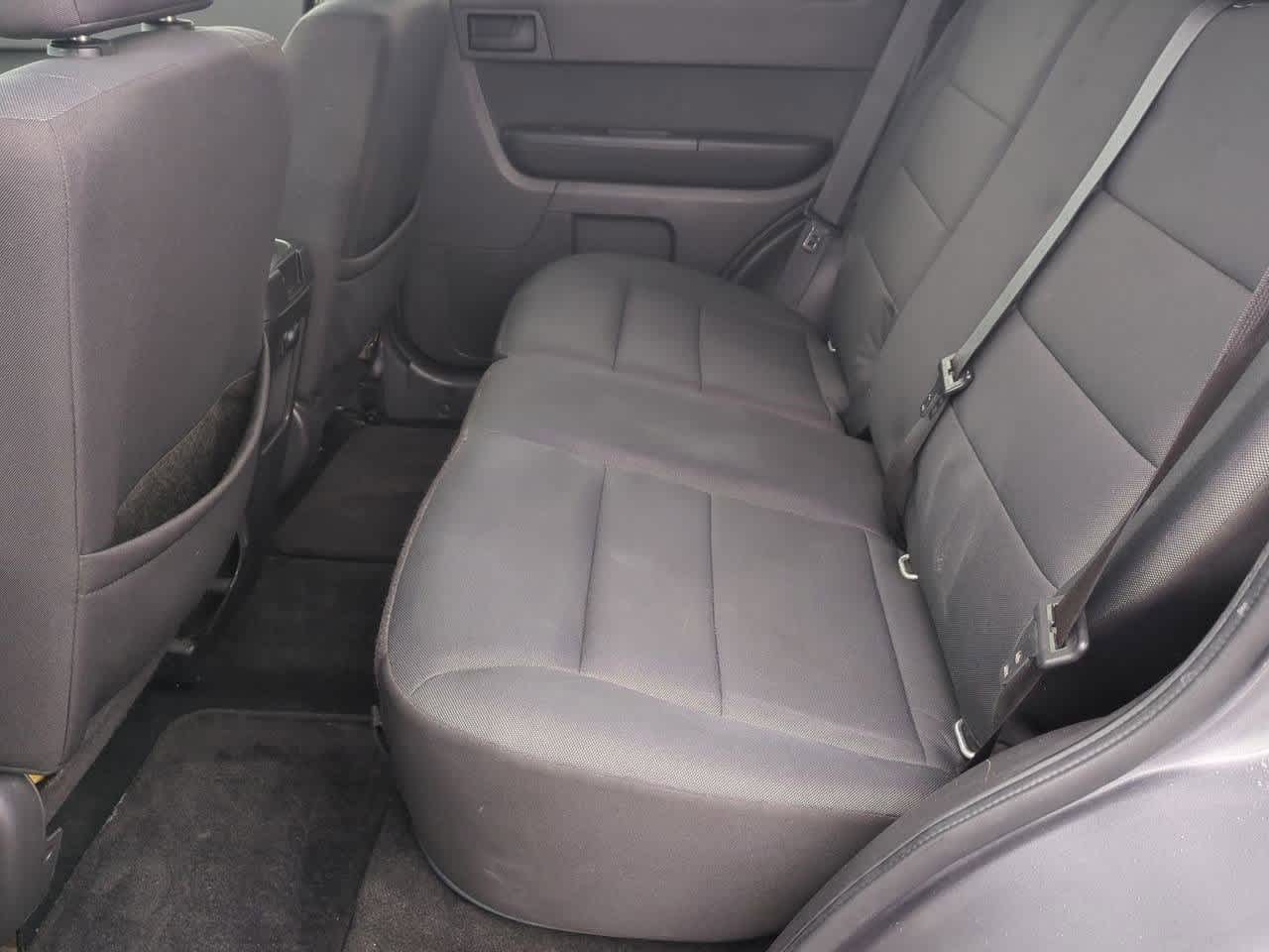 Thumbnail: 2011 Ford Escape - 18