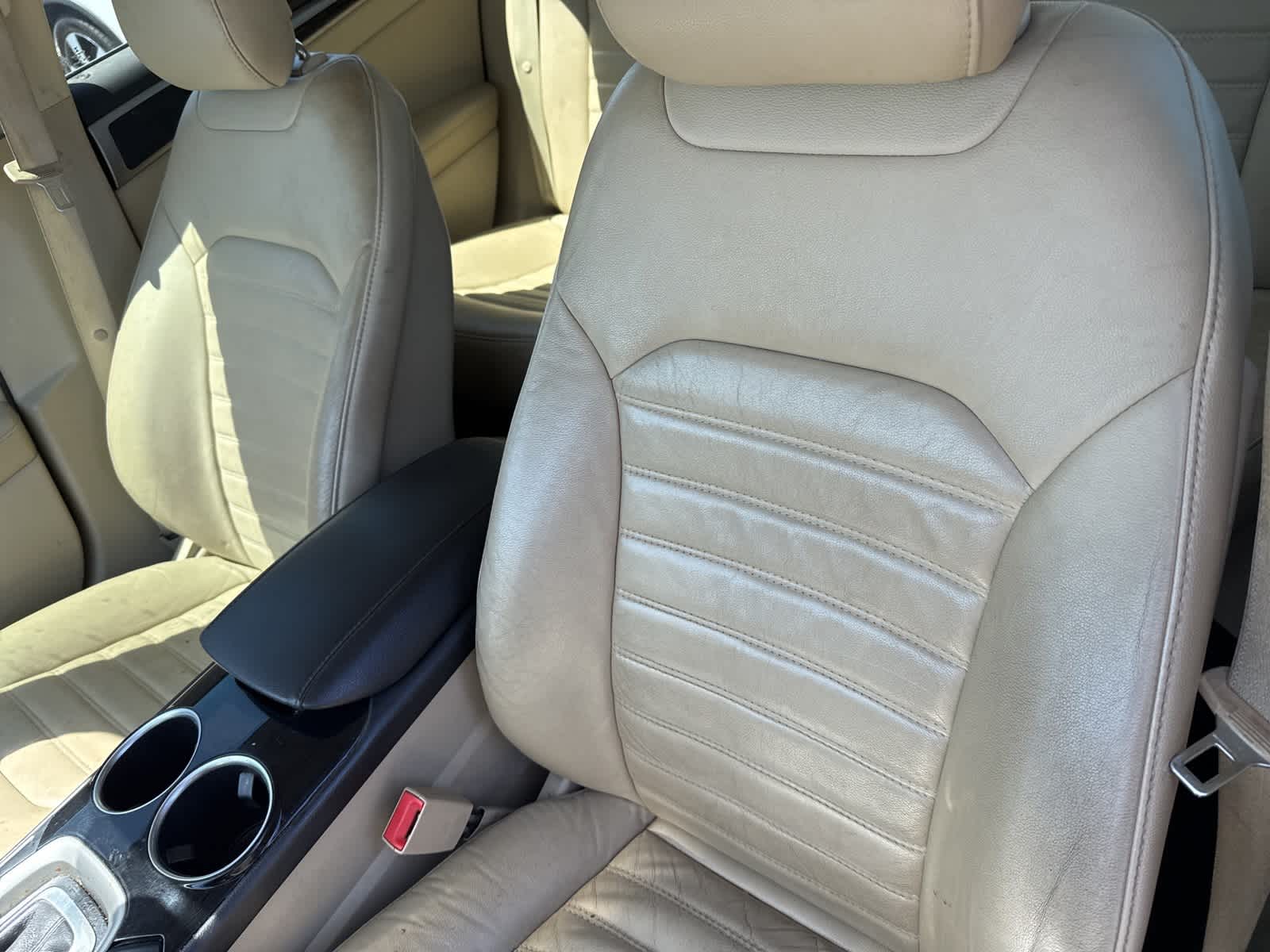 Thumbnail: 2013 Ford Fusion - 14
