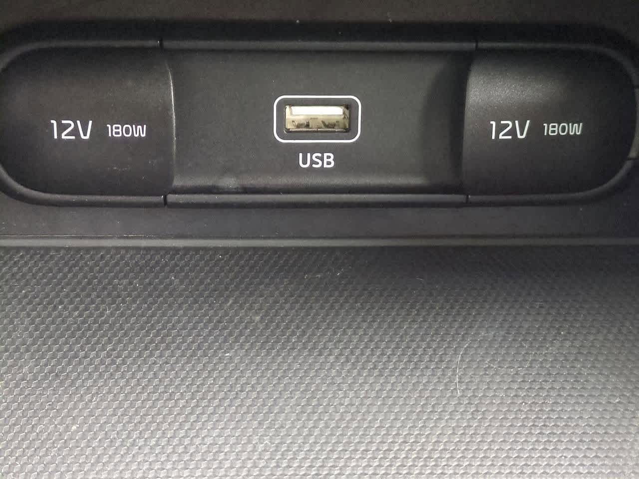 Thumbnail: 2022 Kia Forte - 27