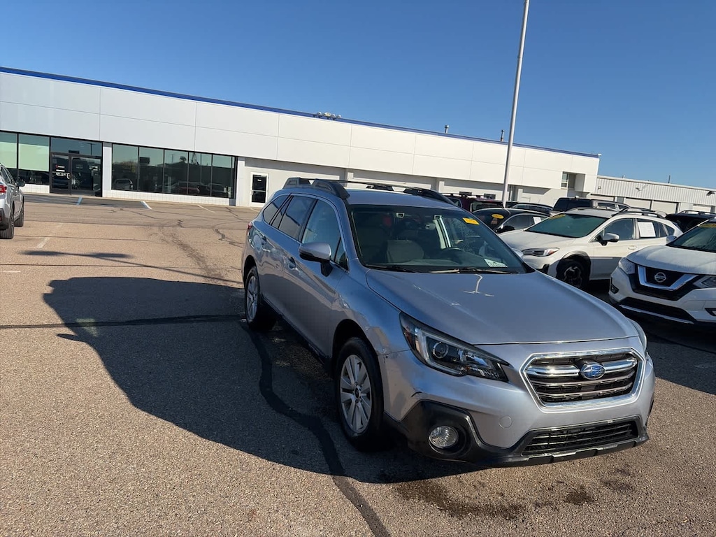 Used 2018 Subaru Outback Premium SUV
