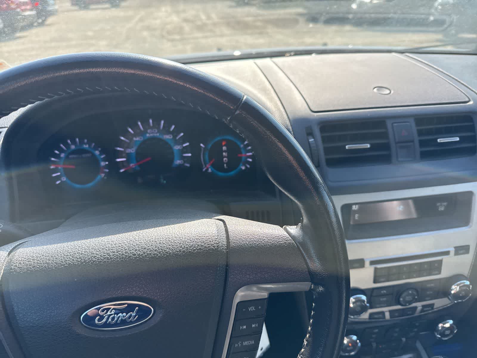 Thumbnail: 2012 Ford Fusion - 18