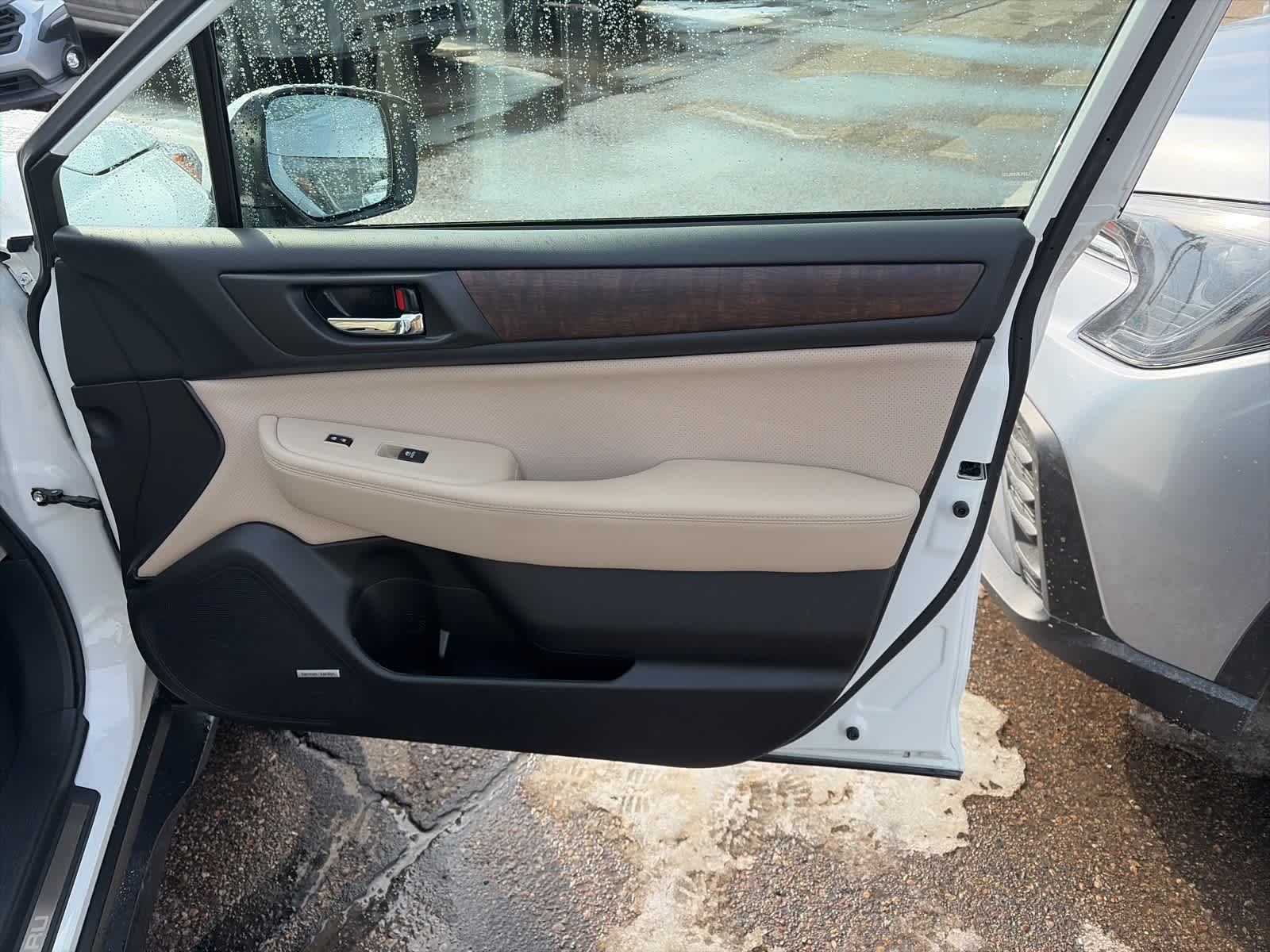 Thumbnail: 2017 Subaru Outback - 16