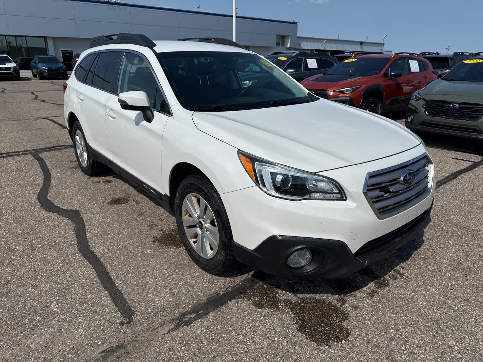 Thumbnail: 2015 Subaru Outback - 4