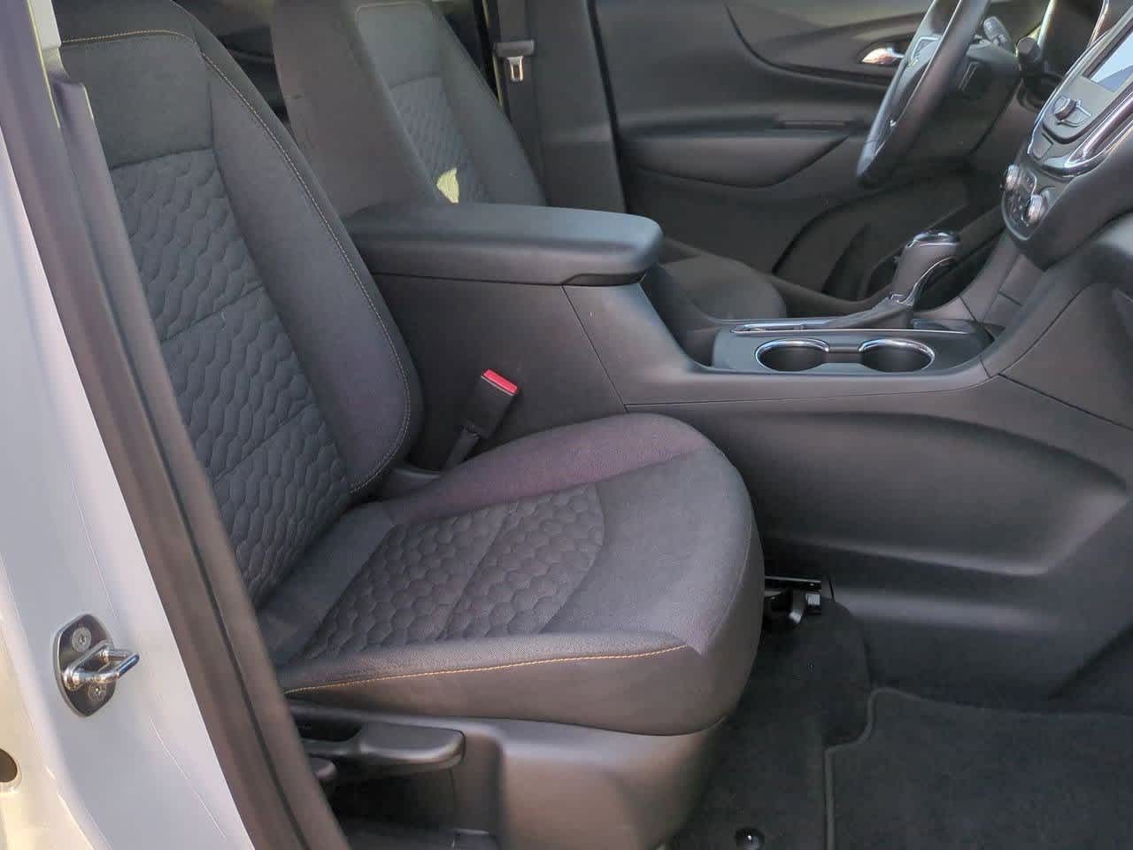 Thumbnail: 2020 Chevrolet Equinox - 20