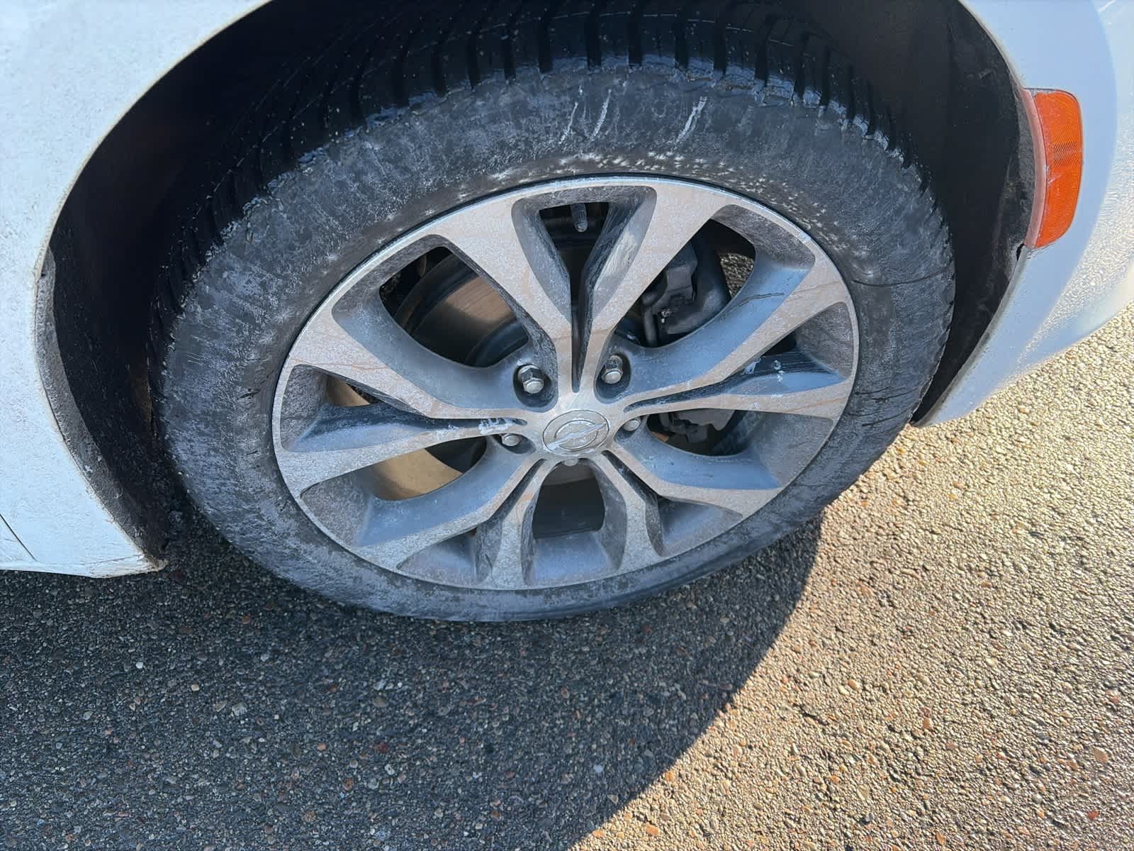 Thumbnail: 2018 Chrysler Pacifica - 9