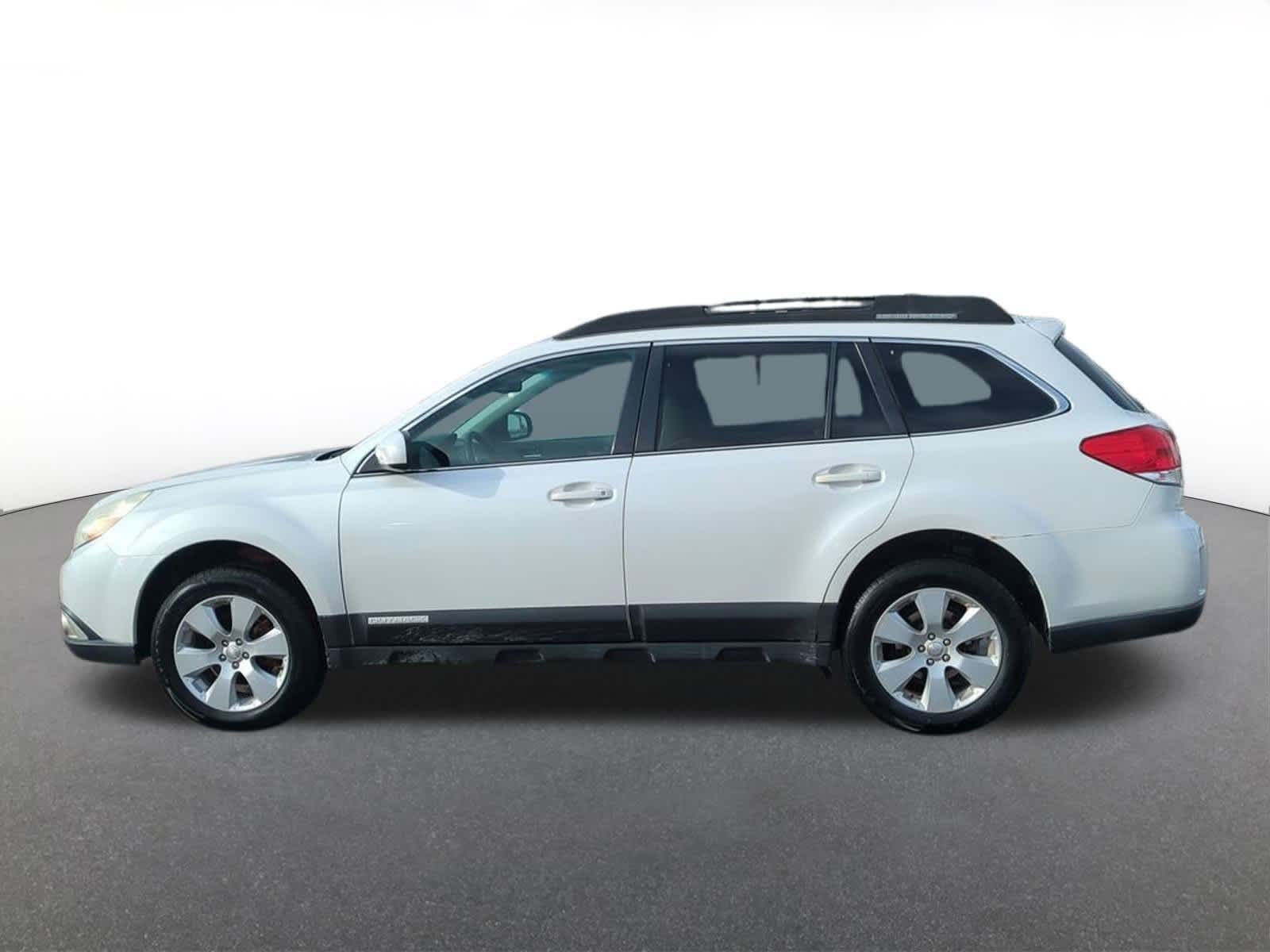 Thumbnail: 2011 Subaru Outback - 3