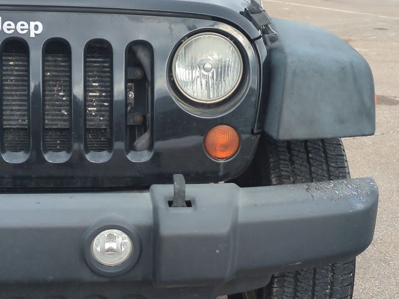 Thumbnail: 2012 Jeep Wrangler - 11