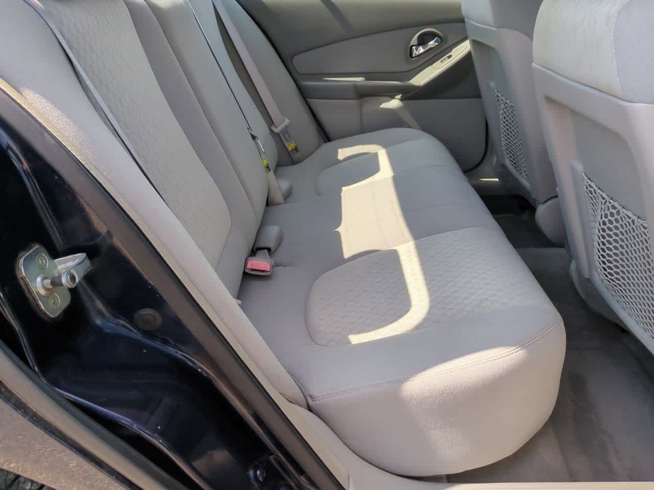 2005 Chevrolet Malibu Base 18
