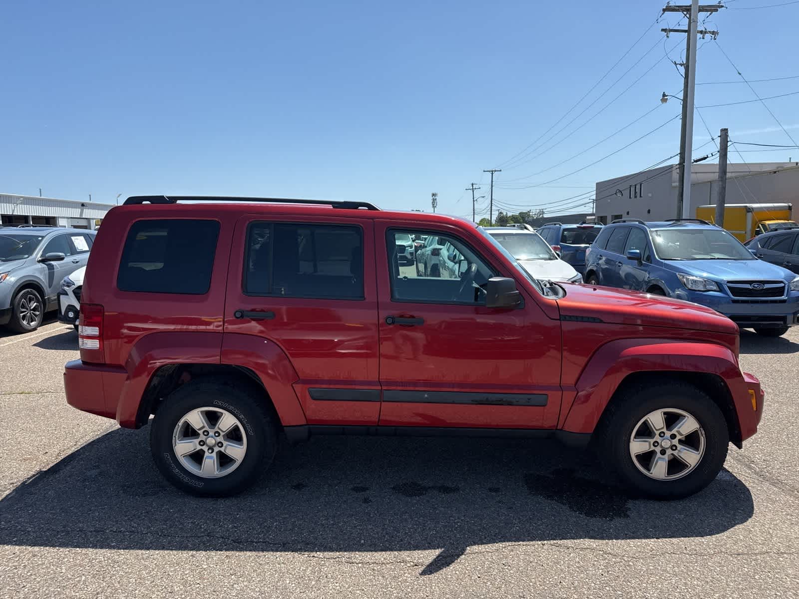 Thumbnail: 2010 Jeep Liberty - 9