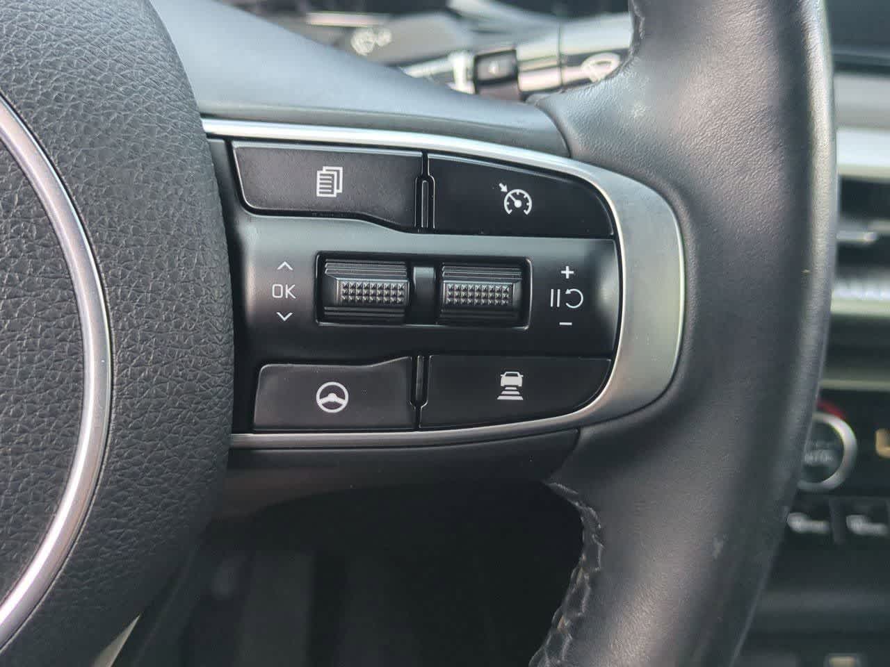 Thumbnail: 2021 Kia K5 - 25