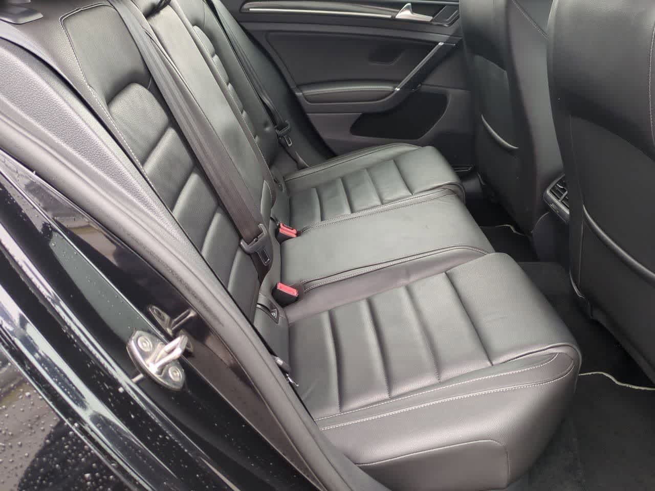 Thumbnail: 2017 Volkswagen Golf - 19