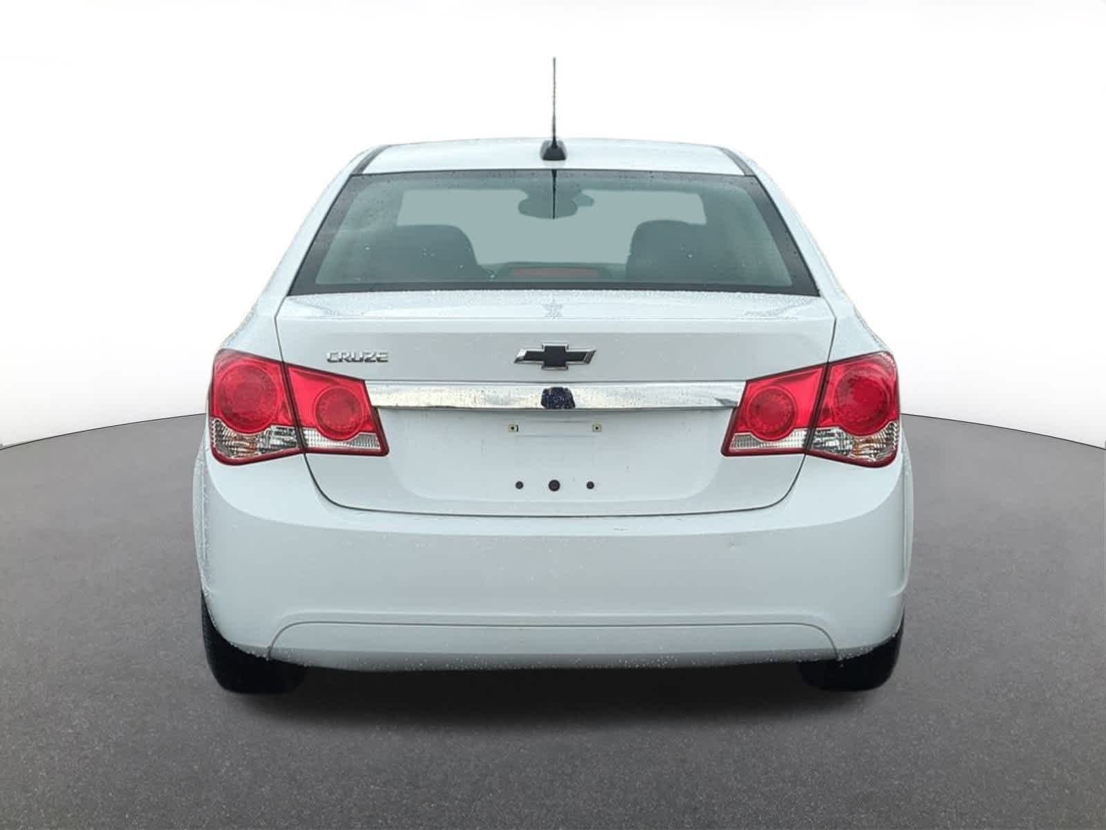 Thumbnail: 2016 Chevrolet Cruze - 5