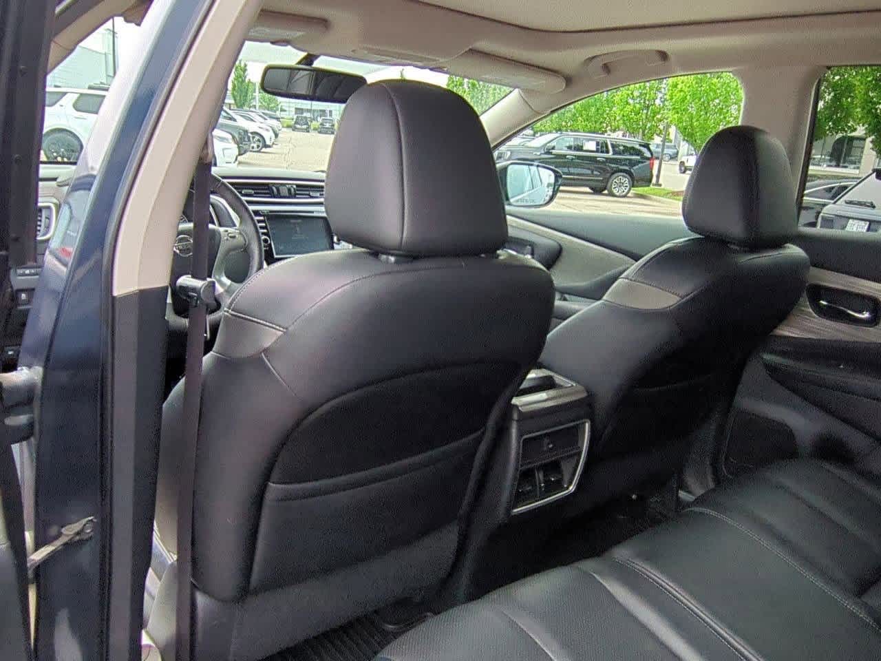 Thumbnail: 2015 Nissan Murano - 17