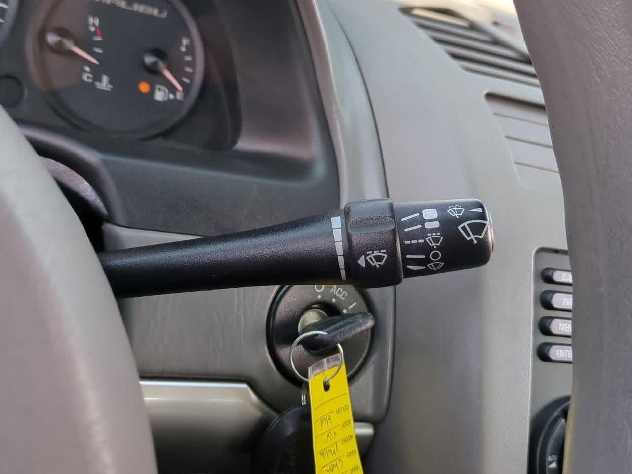 2005 Chevrolet Malibu Base 23