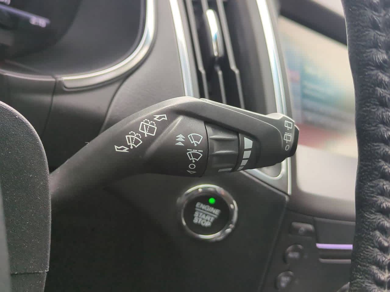 Thumbnail: 2015 Ford Edge - 26