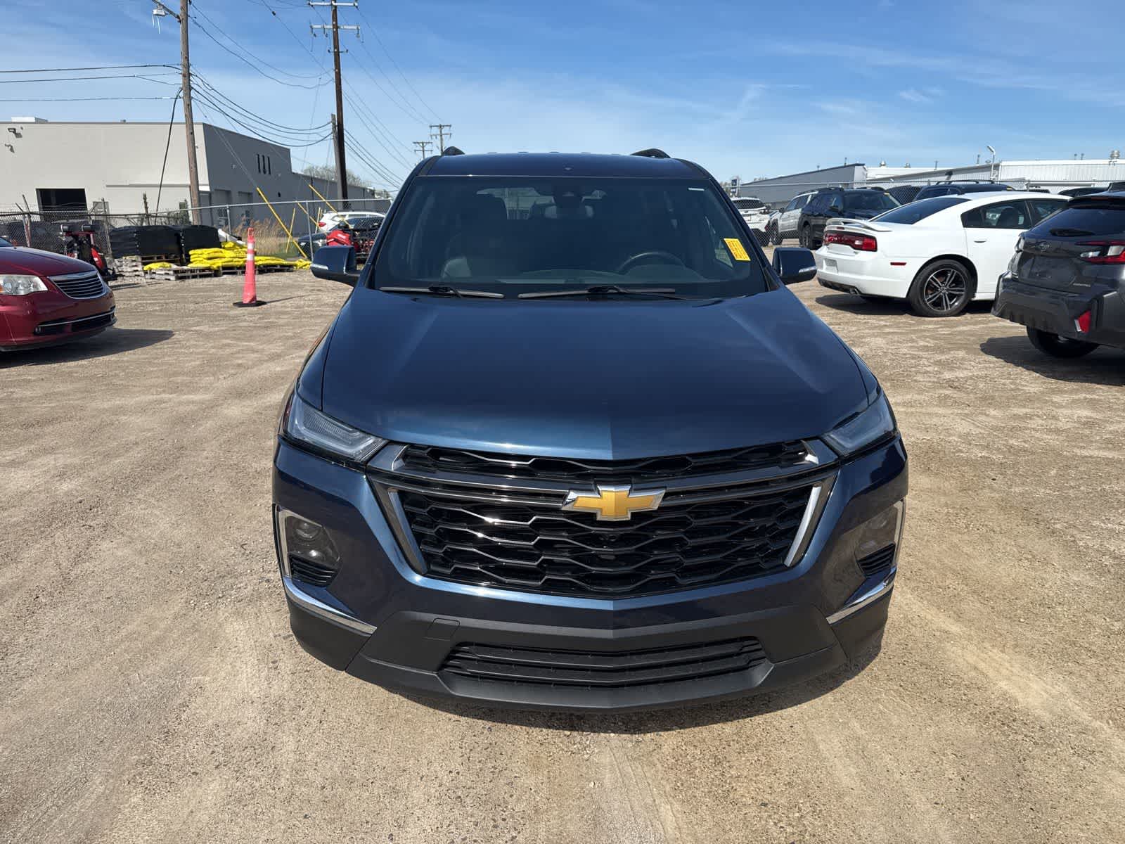 Thumbnail: 2023 Chevrolet Traverse - 10