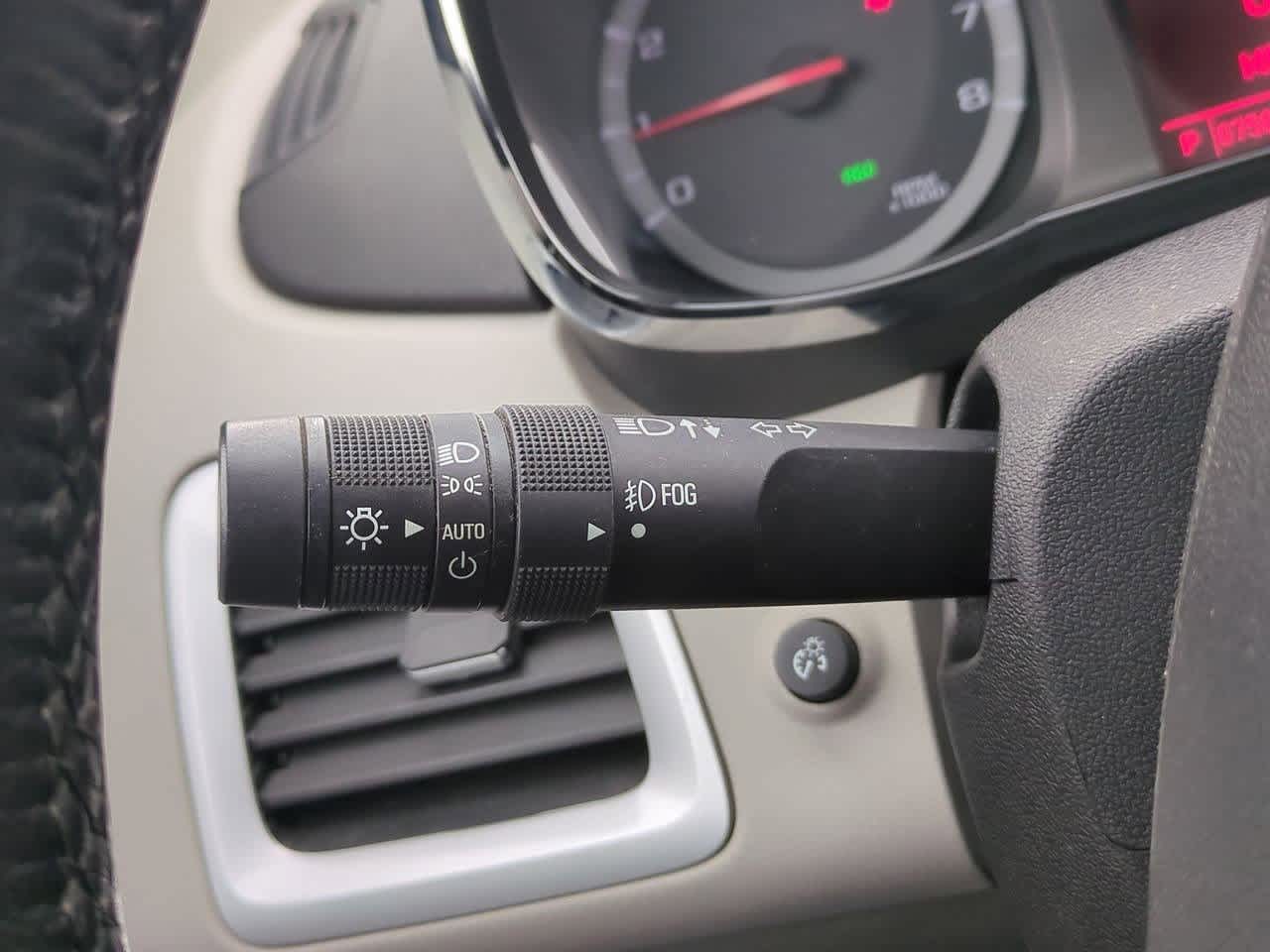 Thumbnail: 2015 GMC Terrain - 25