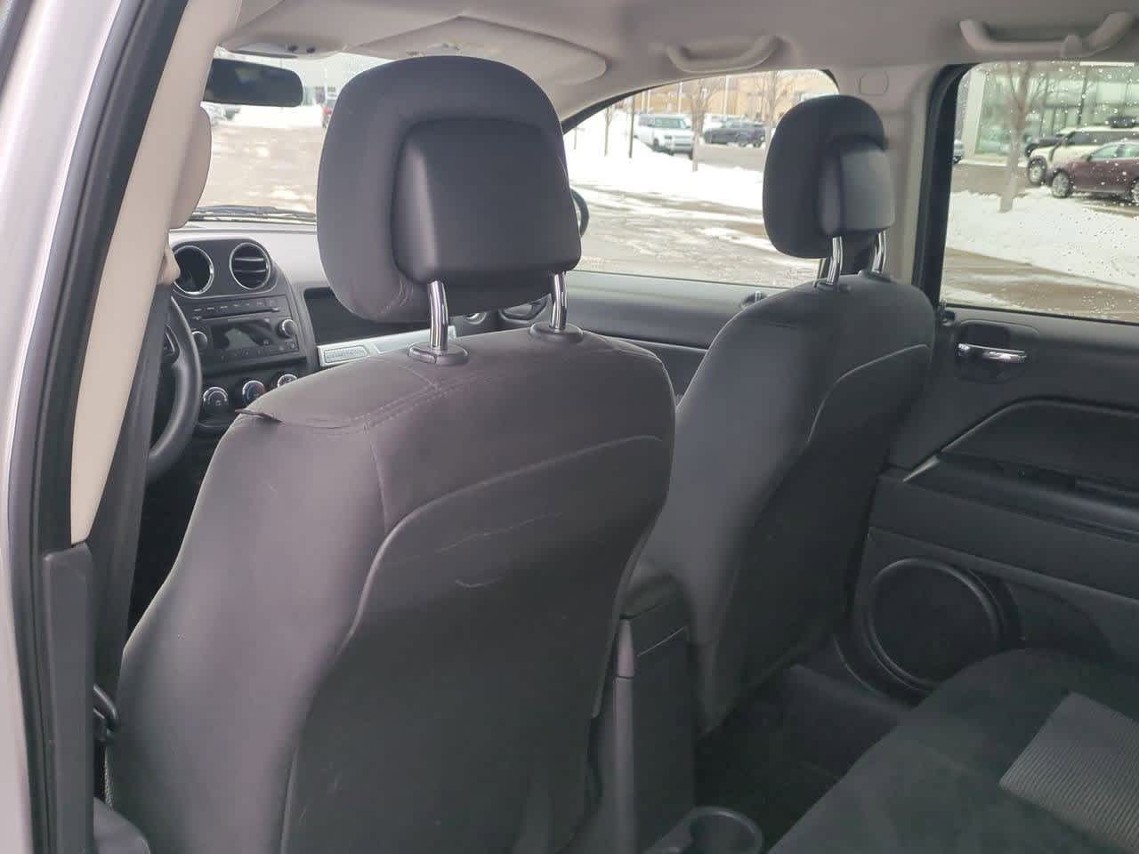 Thumbnail: 2014 Jeep Compass - 17