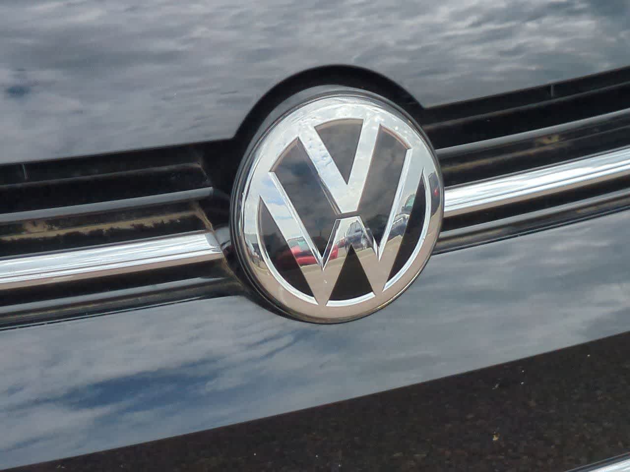 Thumbnail: 2021 Volkswagen Golf - 11