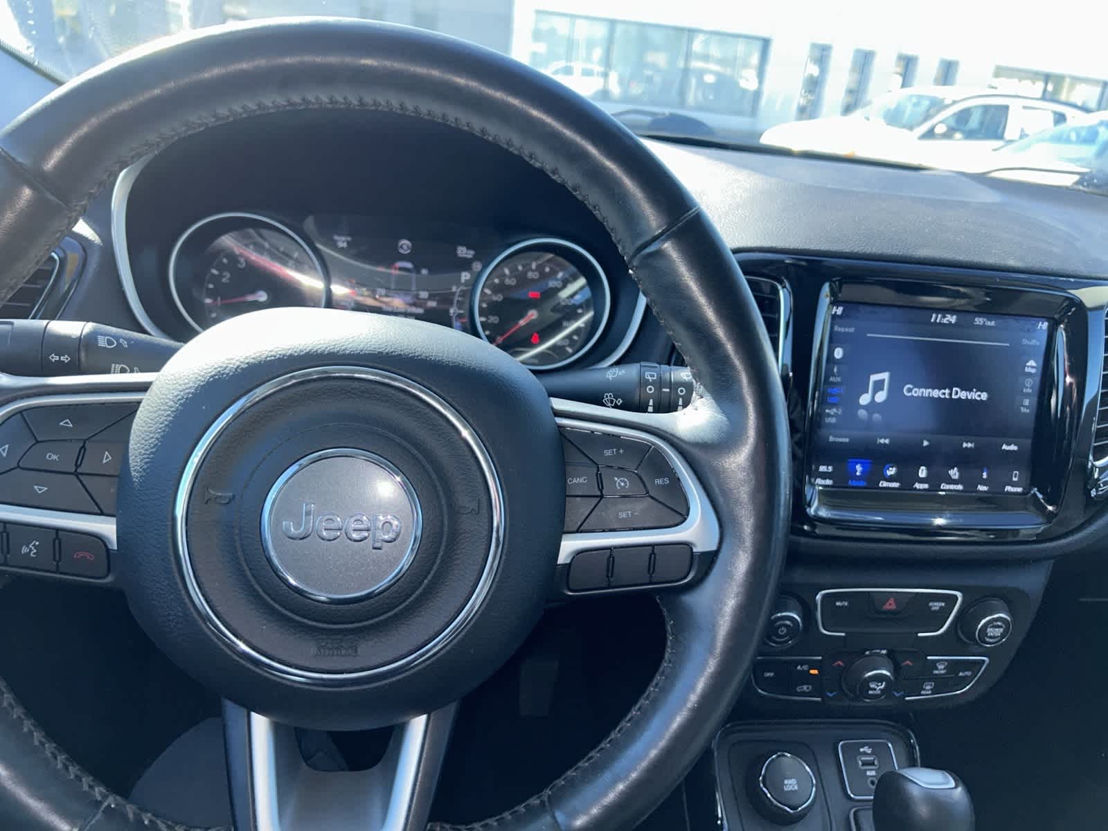 Thumbnail: 2018 Jeep Compass - 13