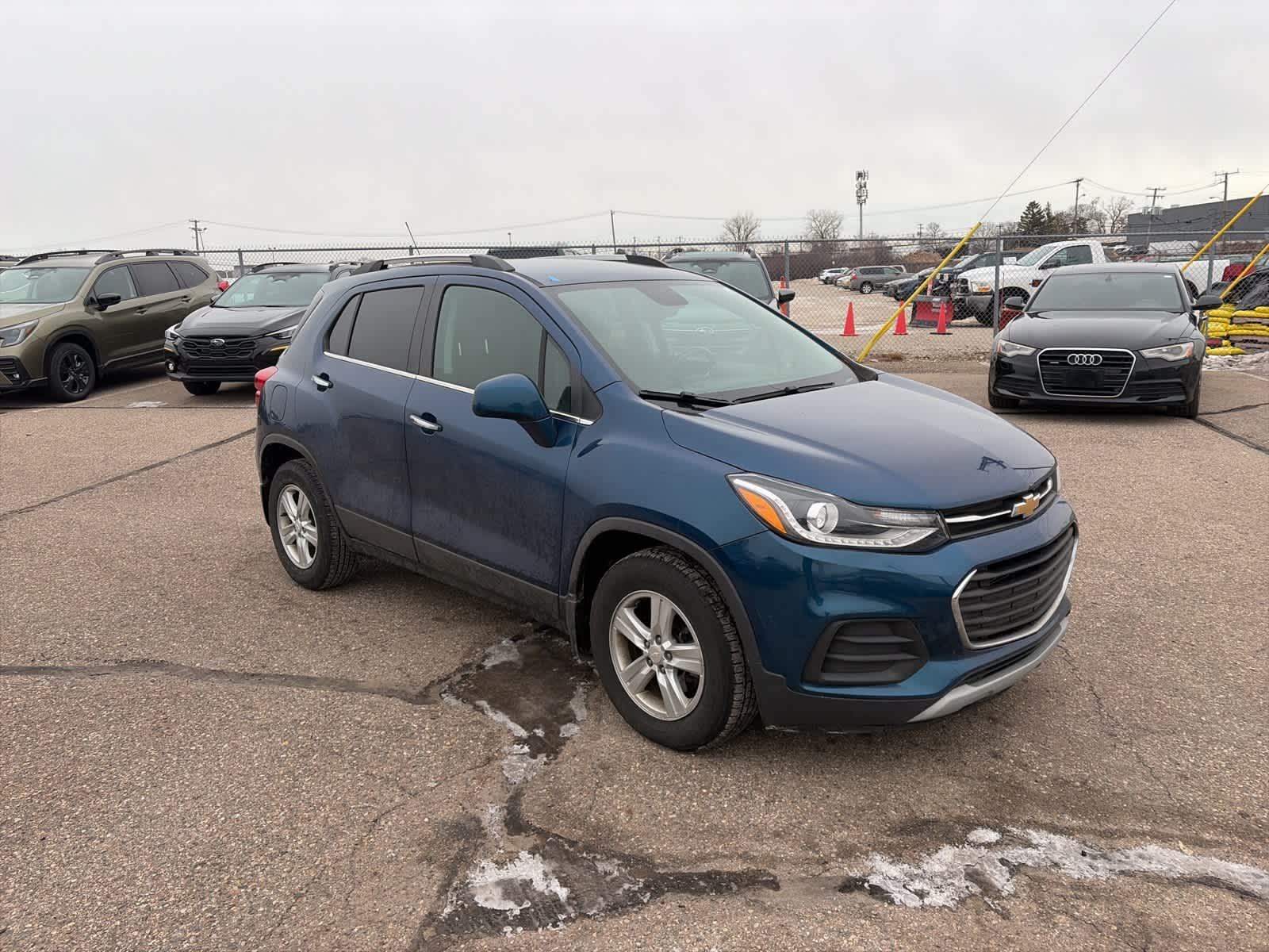 Thumbnail: 2019 Chevrolet Trax - 4