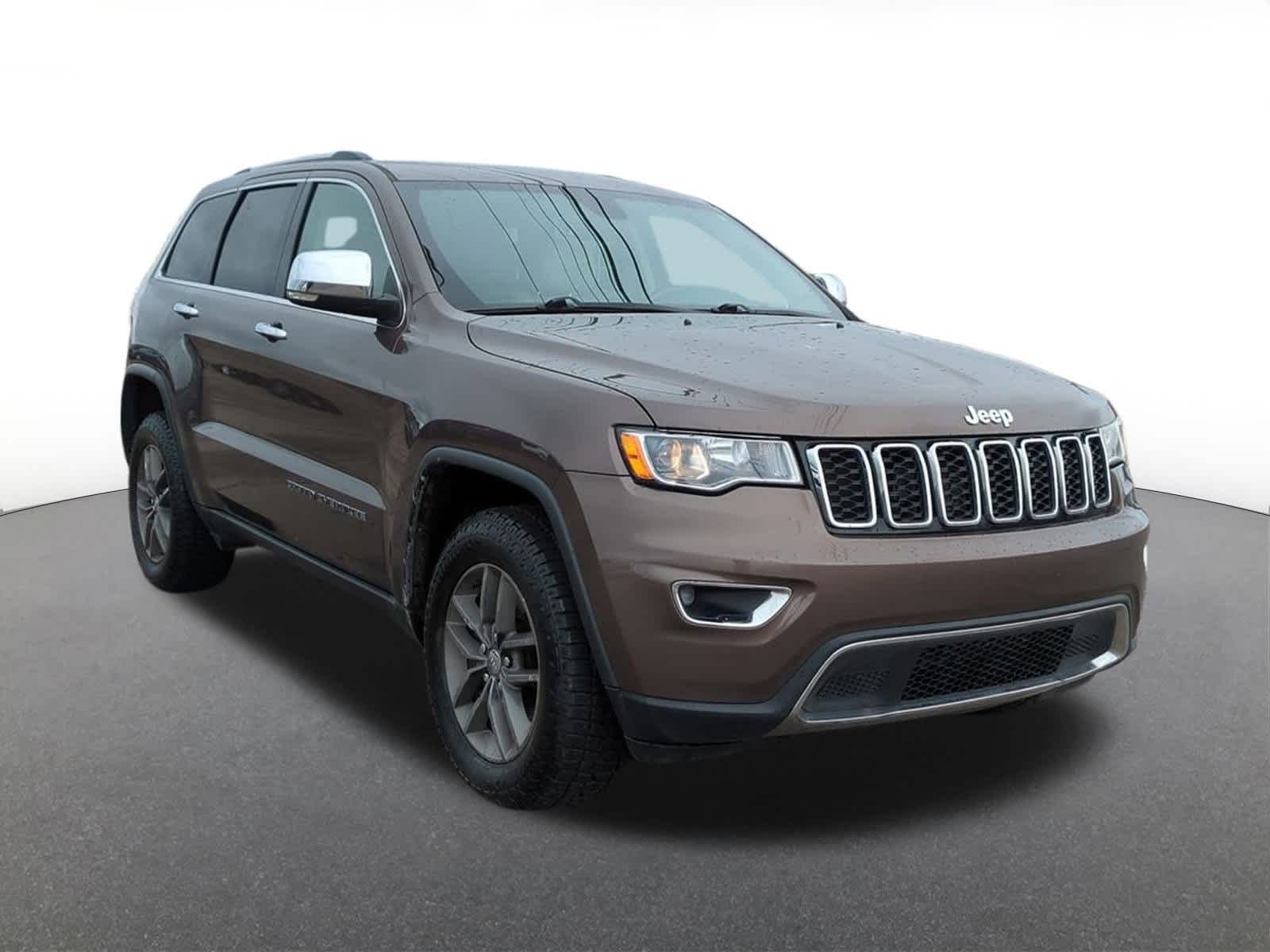 Thumbnail: 2018 Jeep Grand Cherokee - 8