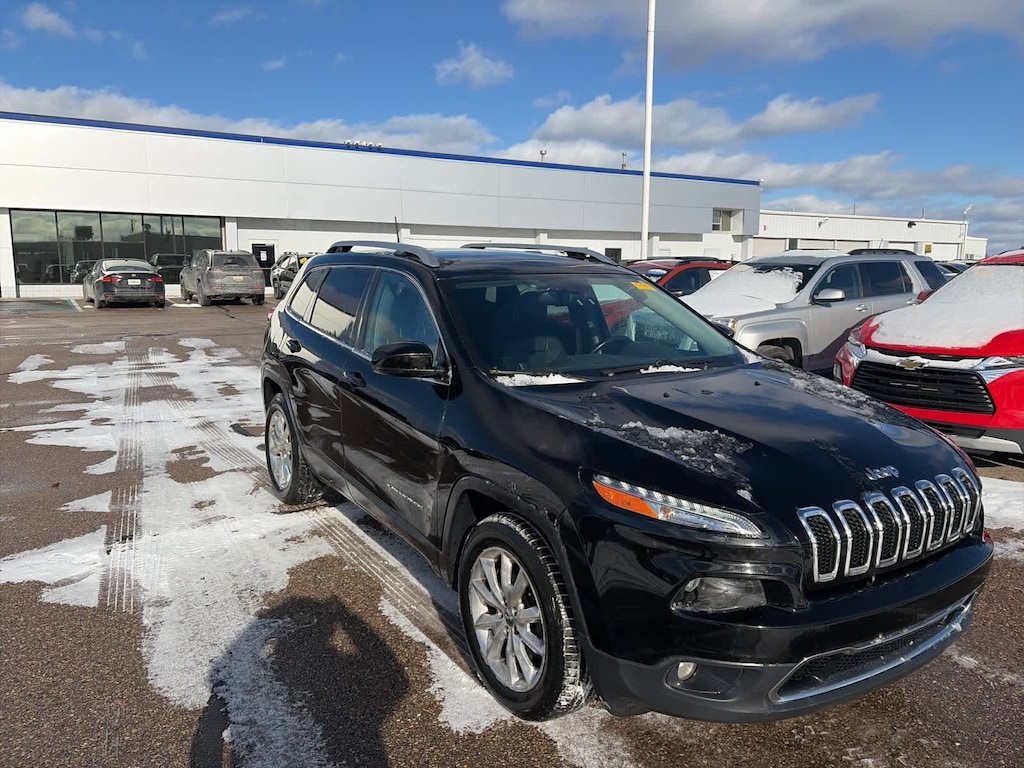 Used 2017 Jeep Cherokee Limited SUV