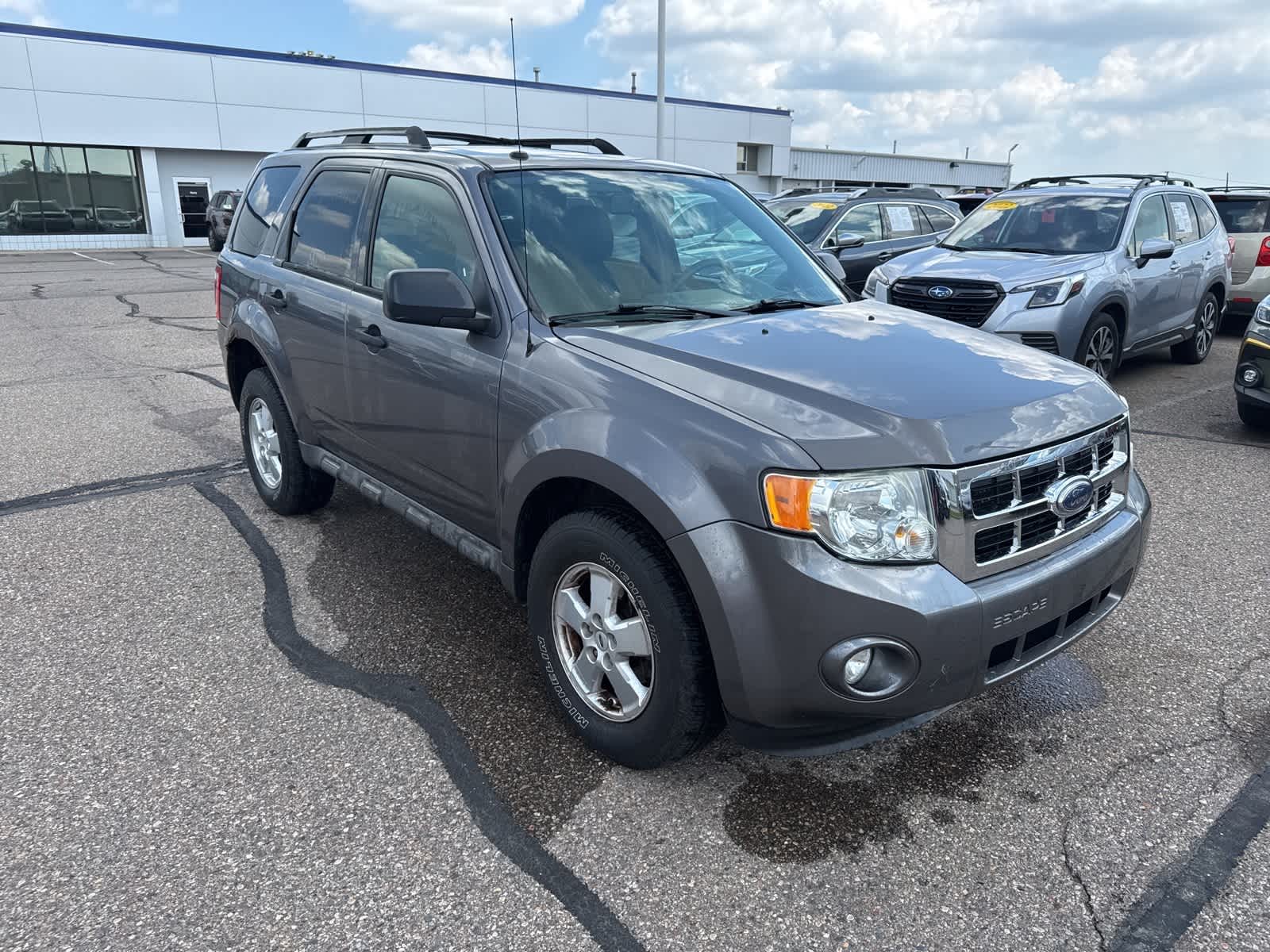 Thumbnail: 2009 Ford Escape - 4