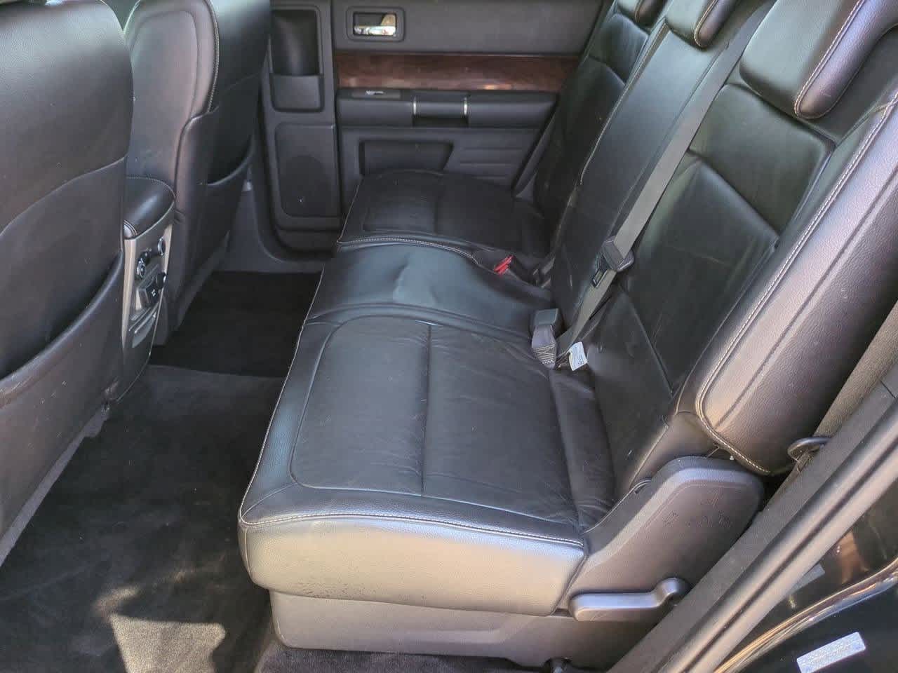Thumbnail: 2010 Ford Flex - 19
