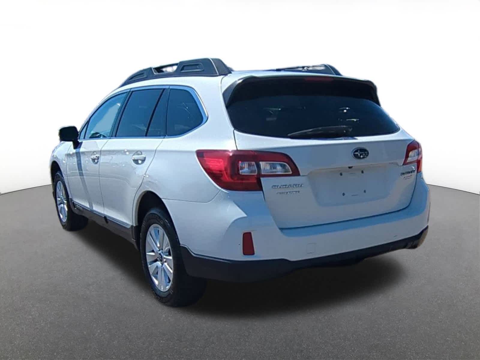 Thumbnail: 2015 Subaru Outback - 4