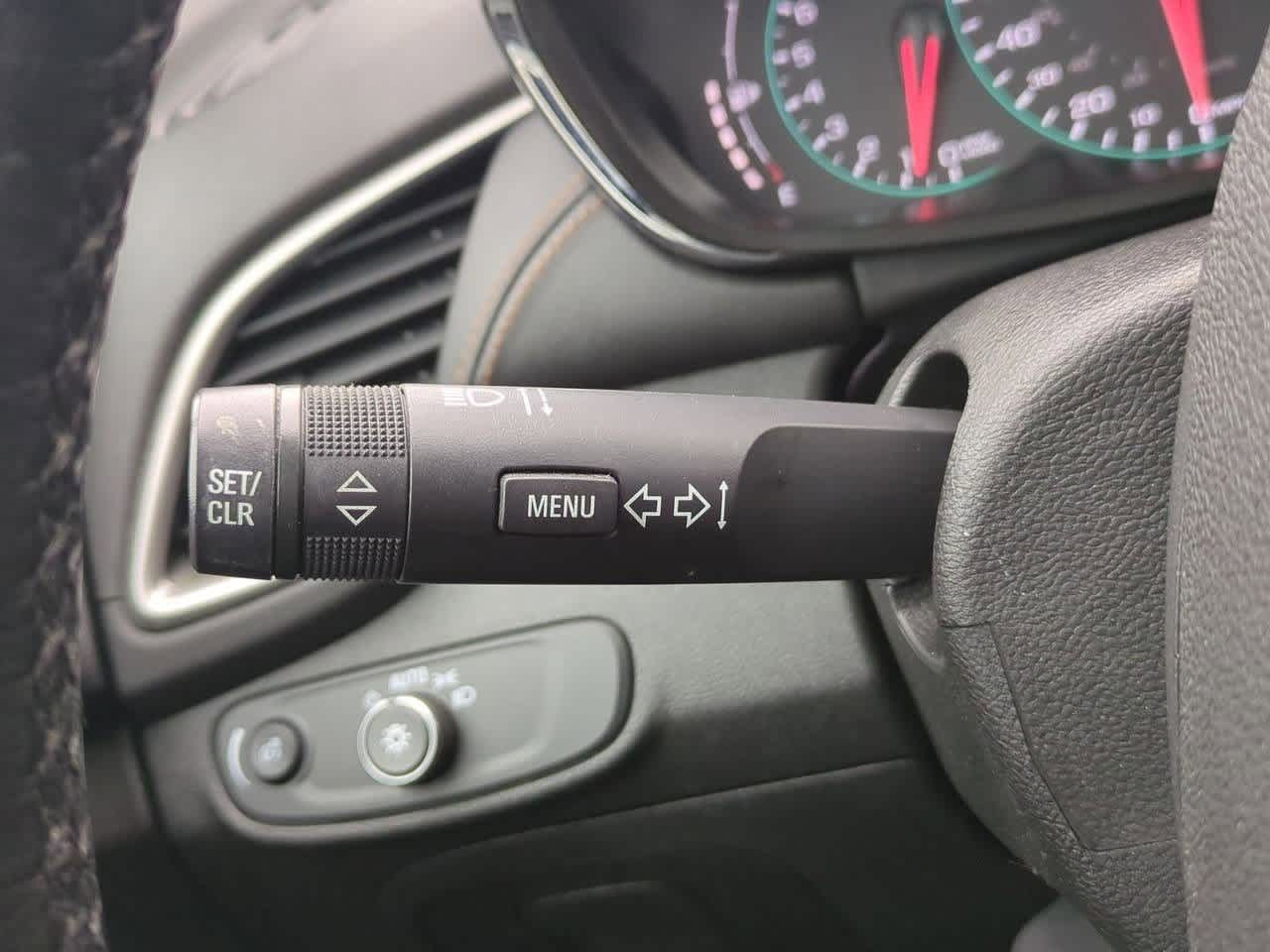 Thumbnail: 2019 Chevrolet Trax - 25