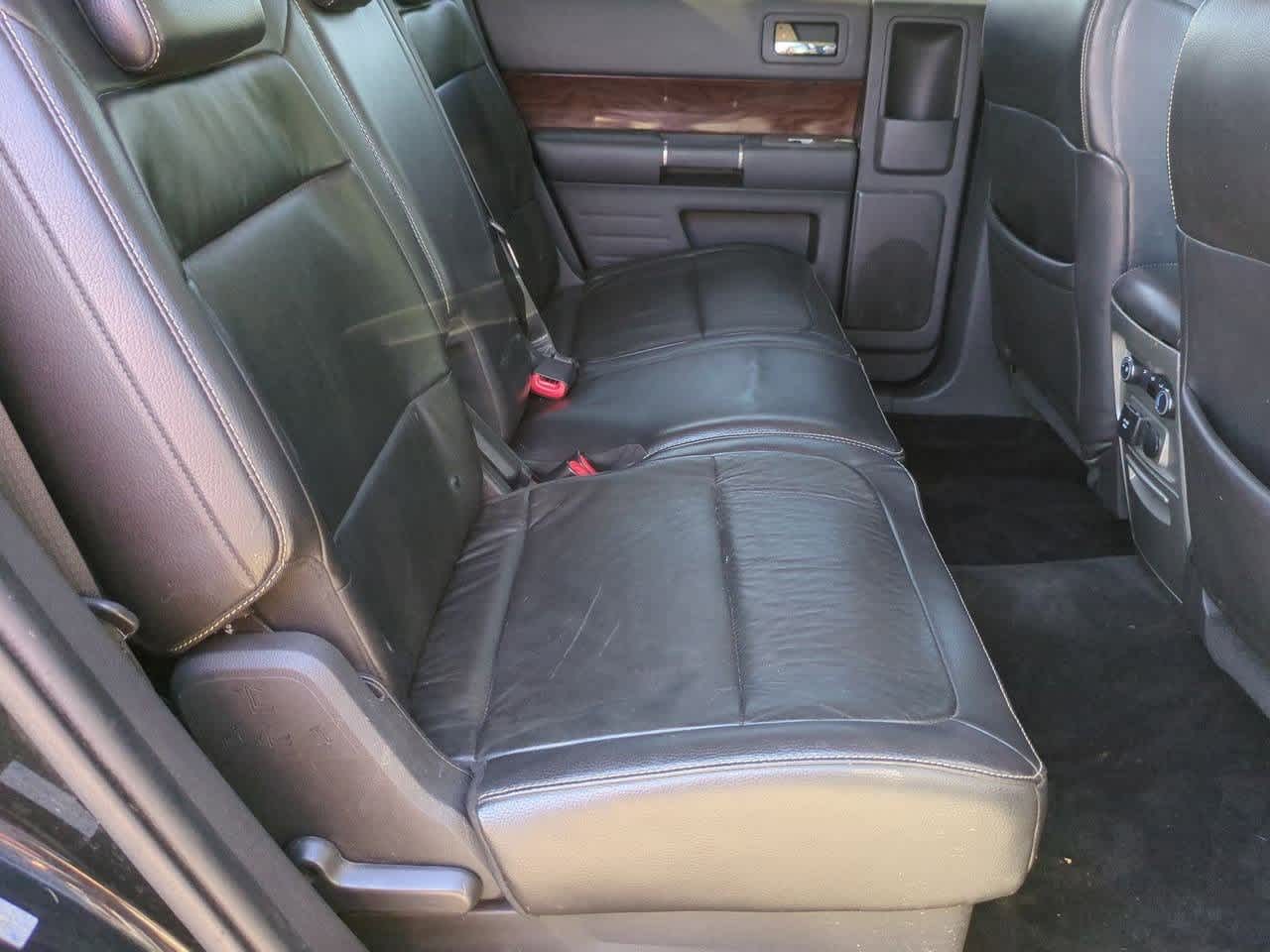 Thumbnail: 2010 Ford Flex - 20