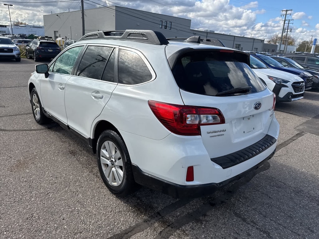 Used 2017 Subaru Outback Premium SUV